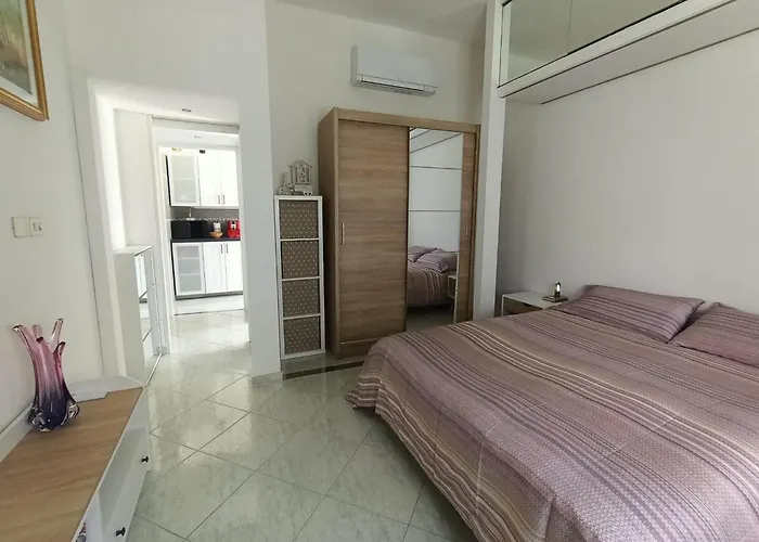 Apartment Francigena House *